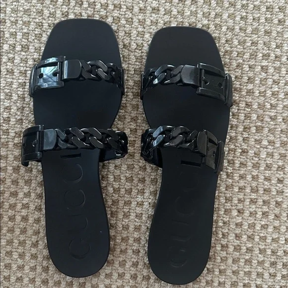 Gucci Black Rubber Chain Slide Sandals Size 37 | Logo Embossed Jelly Flats | NWT - Picture 1 of 7
